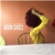 Ravyn Lenae - Moon Shoes